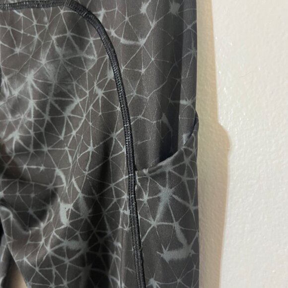 lululemon leggings - Picture 3 of 4